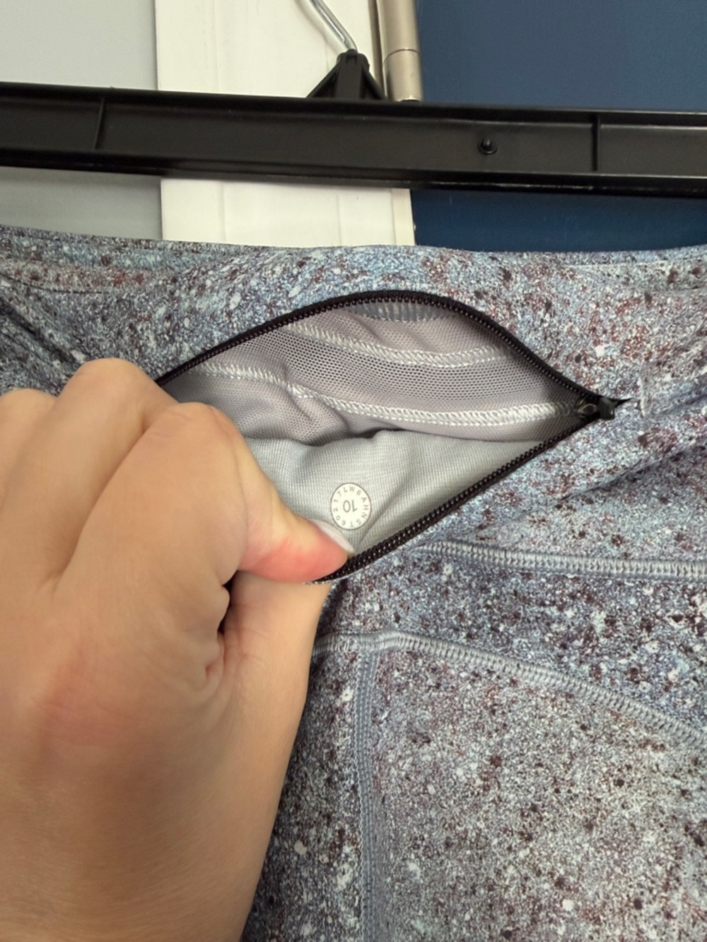 lululemon athletica Speckled Grey/Pink High-Rise Leggings 10 euc galaxy print - Picture 3 of 3